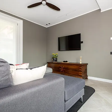 Mg House Luxury Daire Como